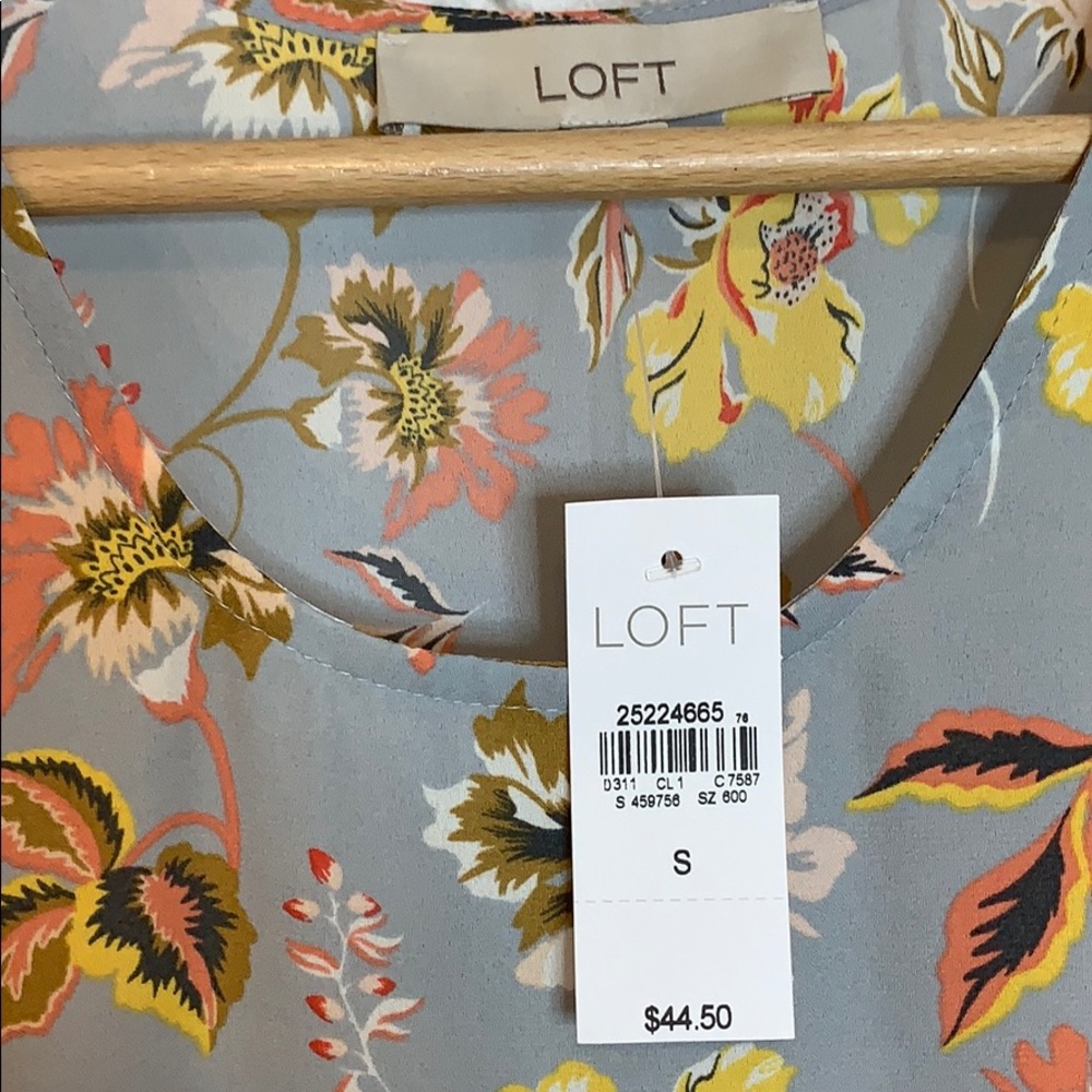 LOFT Pale Blue Peplum Shell w/ Multicolor Florals